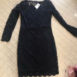 lace bodycon dress